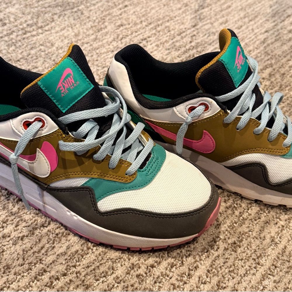 Nike Kids Sneakers in Pink, Green, and White